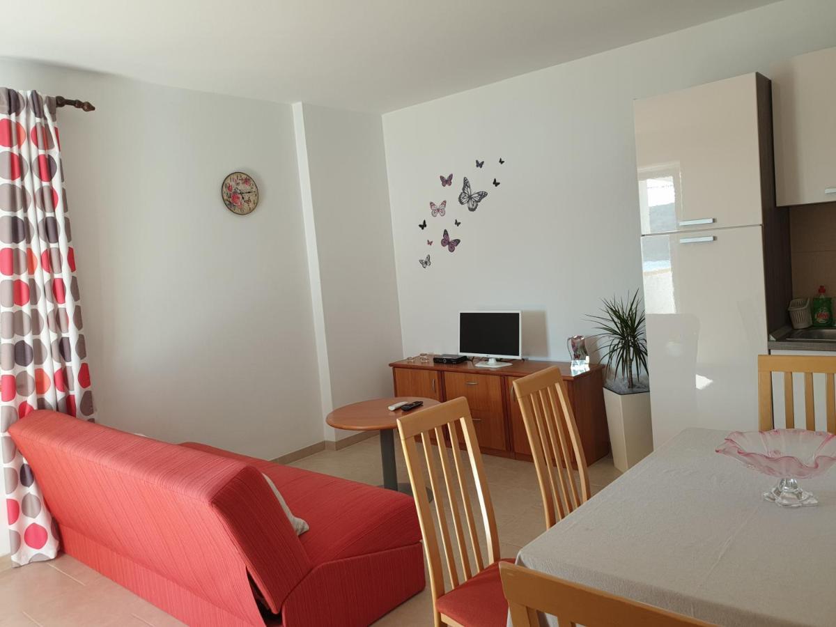 Apartmani I Sobe Jusic Rab Town Ngoại thất bức ảnh
