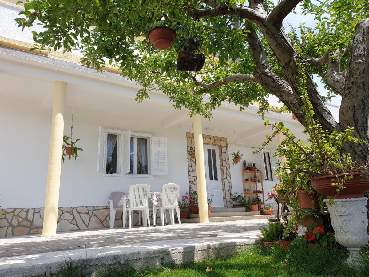 Apartmani I Sobe Jusic Rab Town Ngoại thất bức ảnh