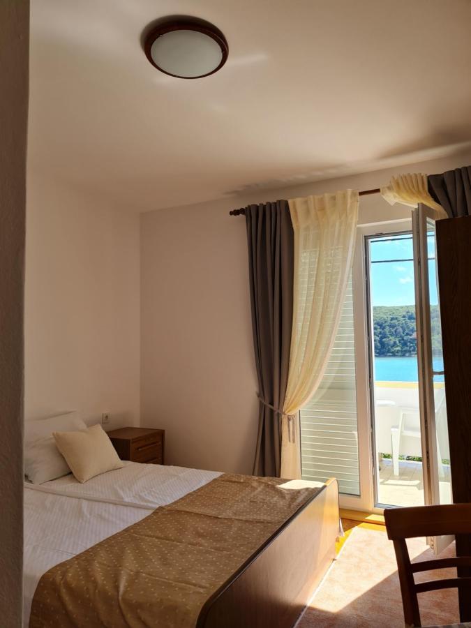 Apartmani I Sobe Jusic Rab Town Ngoại thất bức ảnh
