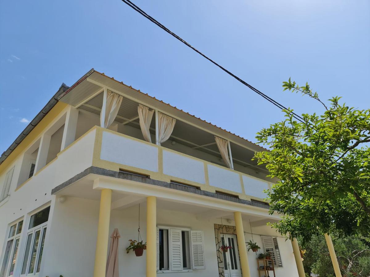 Apartmani I Sobe Jusic Rab Town Ngoại thất bức ảnh