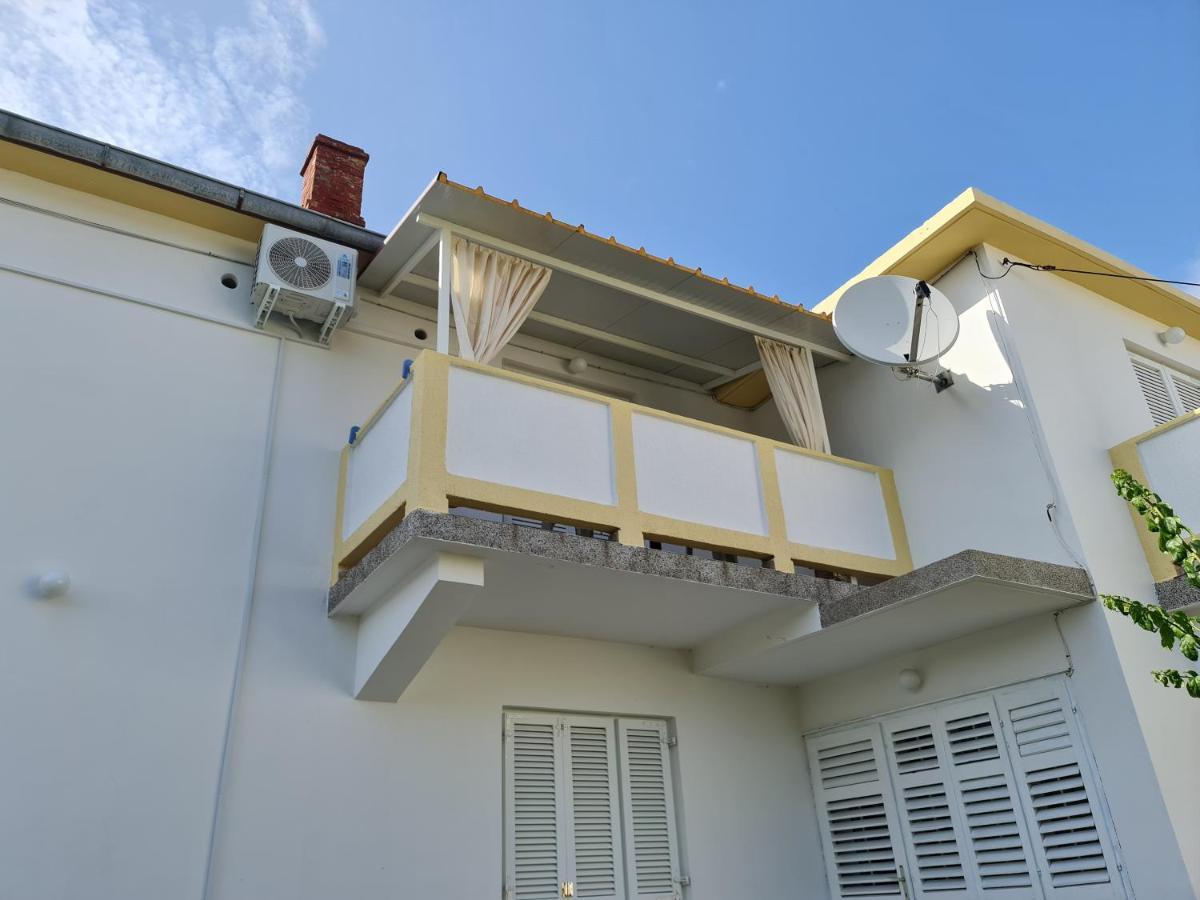 Apartmani I Sobe Jusic Rab Town Ngoại thất bức ảnh